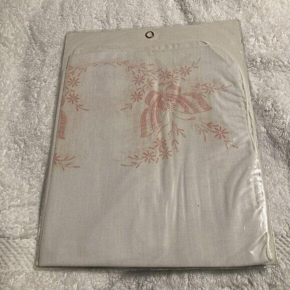 VTG VOGART CRAFTS Stamped Cross Stitch Butterflies Scarf Embroidery /Painting - Picture 3 of 3